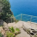 Close To The Sea In The Of Apartman