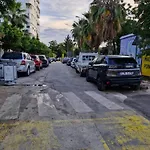 Close To The Sea In The Of Apartman