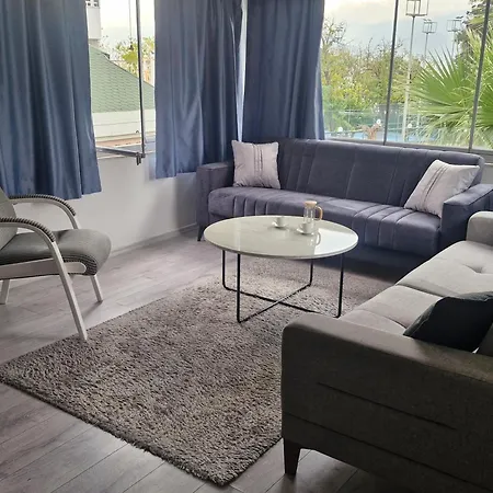 Apartman Close To The Sea In The Of *