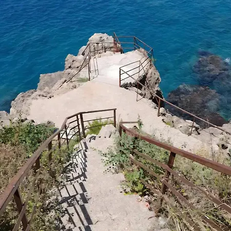 Close To The Sea In The Of Apartamento